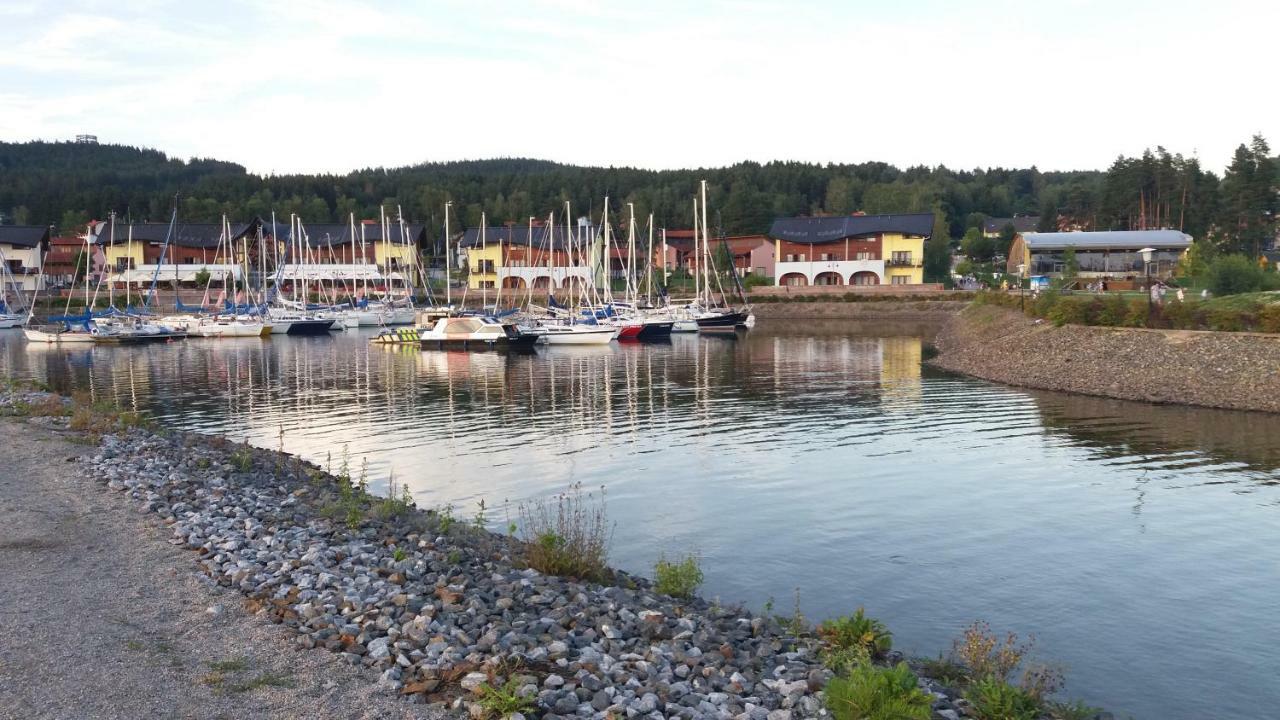 Riviera Lipno 510/13 Apartment Lipno nad Vltavou Luaran gambar